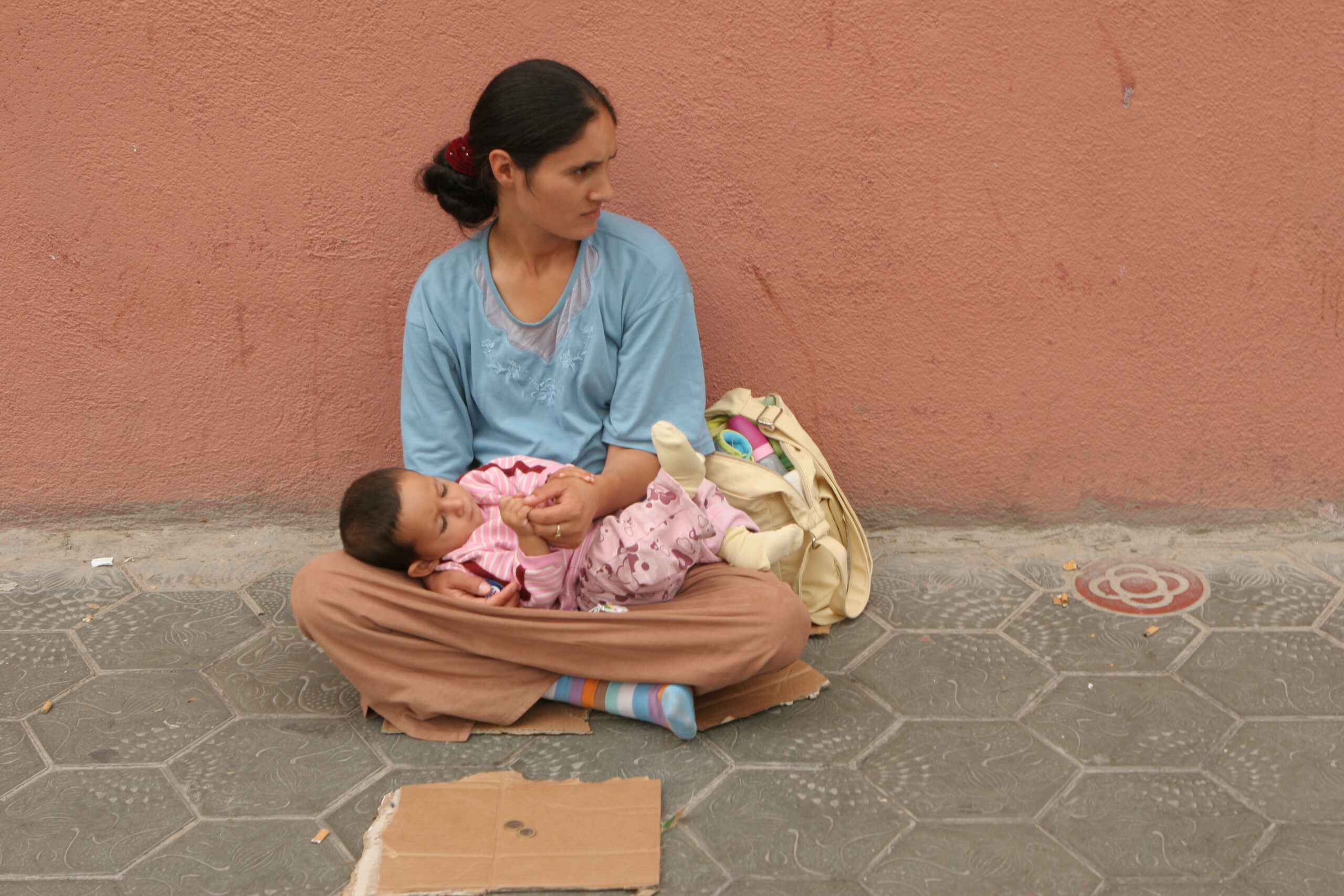 Spain’s 2025 Universal Child Benefit aims to combat child poverty